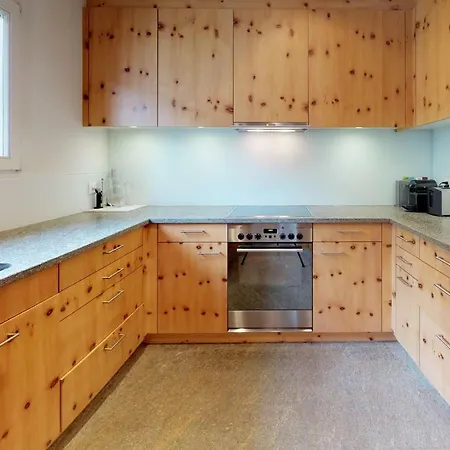 Trais Tschiervs Apartamento