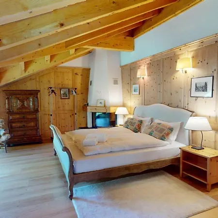 Trais Tschiervs 公寓 *