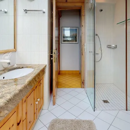 Trais Tschiervs 公寓 *